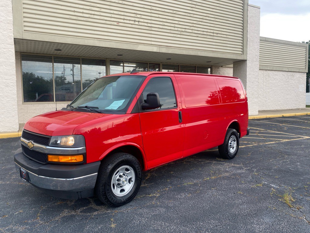 2020 Chevrolet Express Image 1