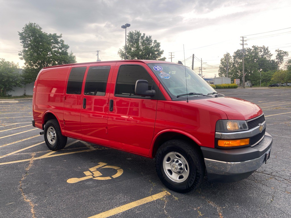 2020 Chevrolet Express Image 7