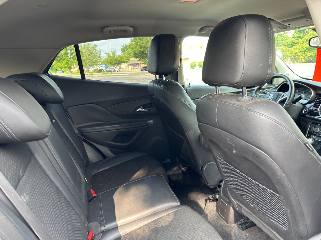 2017 Buick Enclave Image 16