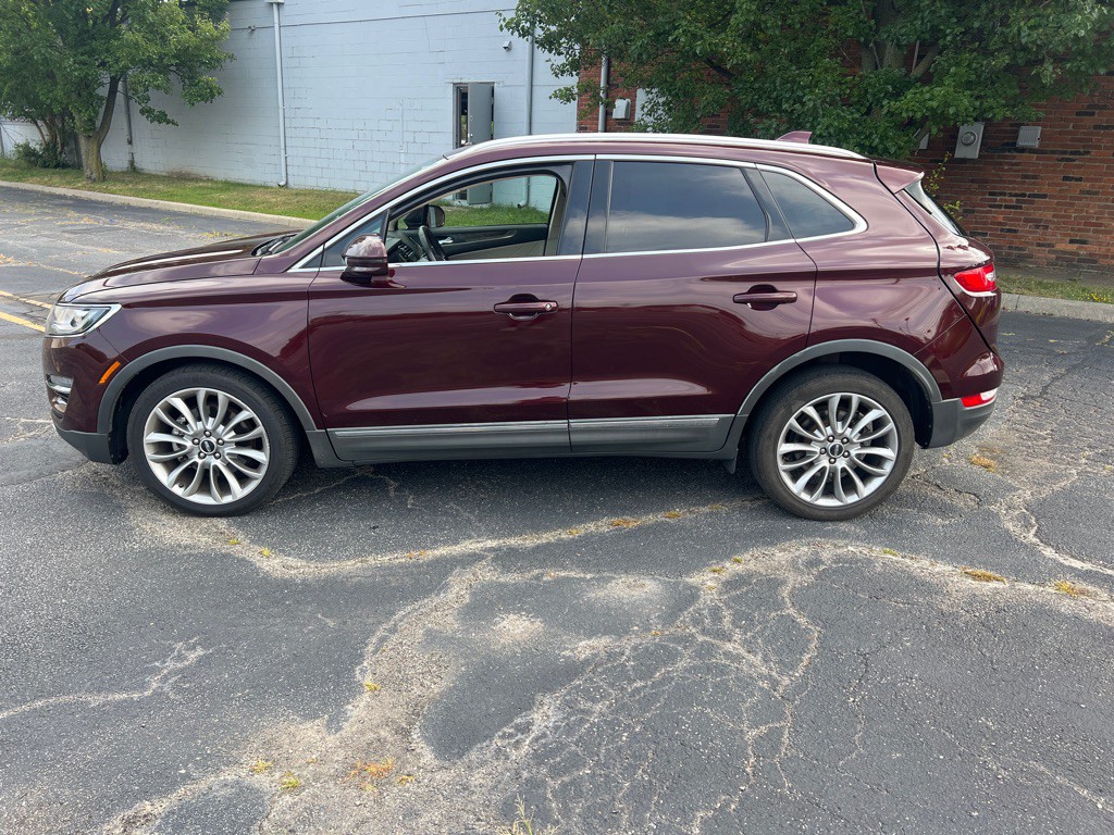 2017 Lincoln MKC Image 2