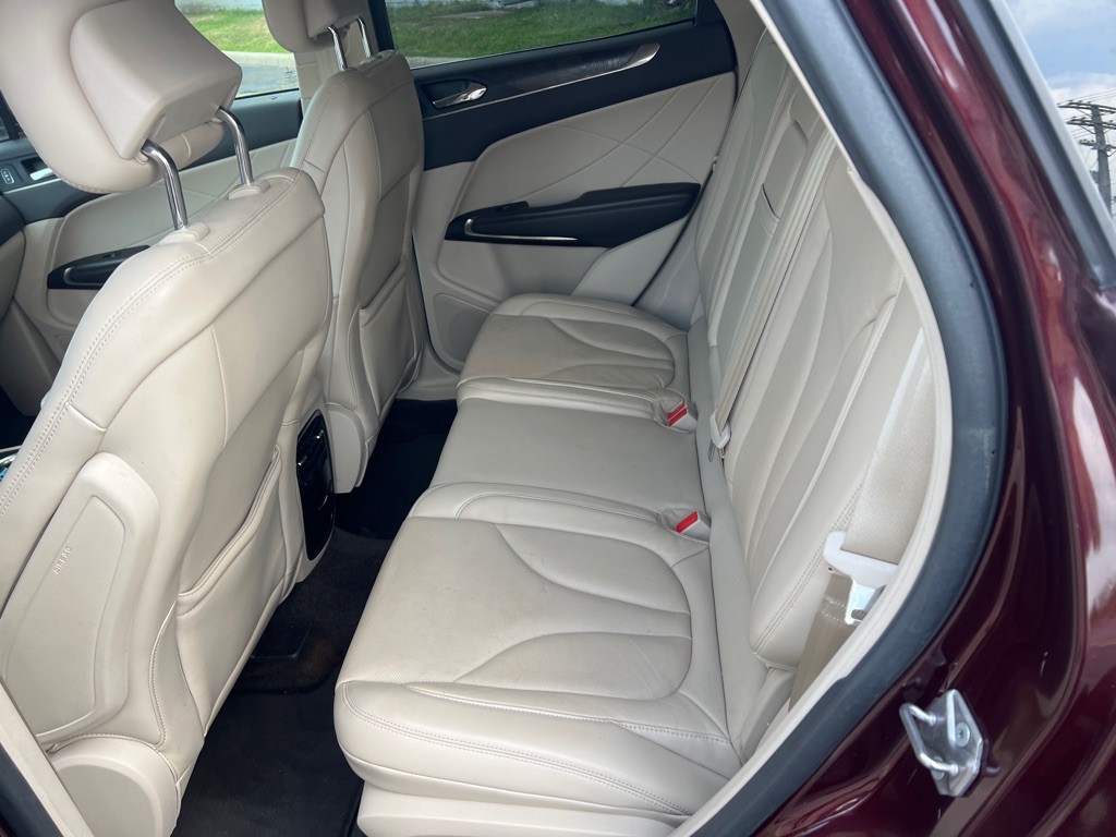2017 Lincoln MKC Image 12