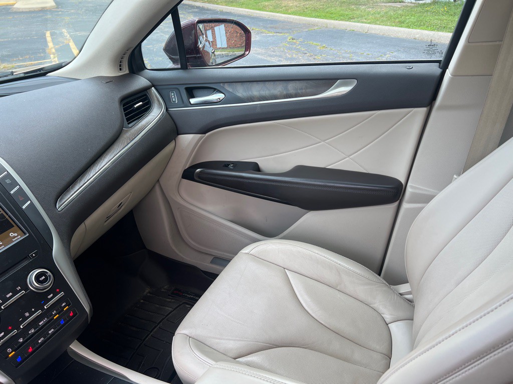 2017 Lincoln MKC Image 17
