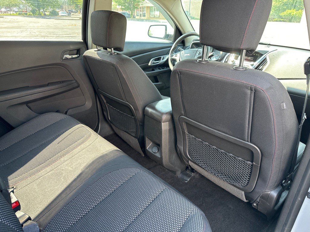 2016 GMC Terrain Image 16