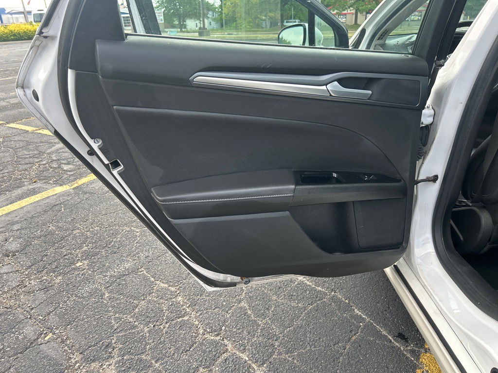 2013 Ford Fusion Image 21