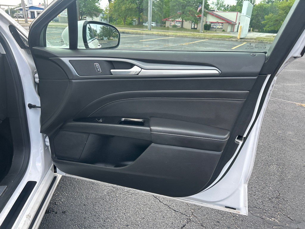 2013 Ford Fusion Image 25