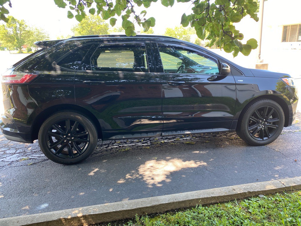 2020 Ford Edge Image 6