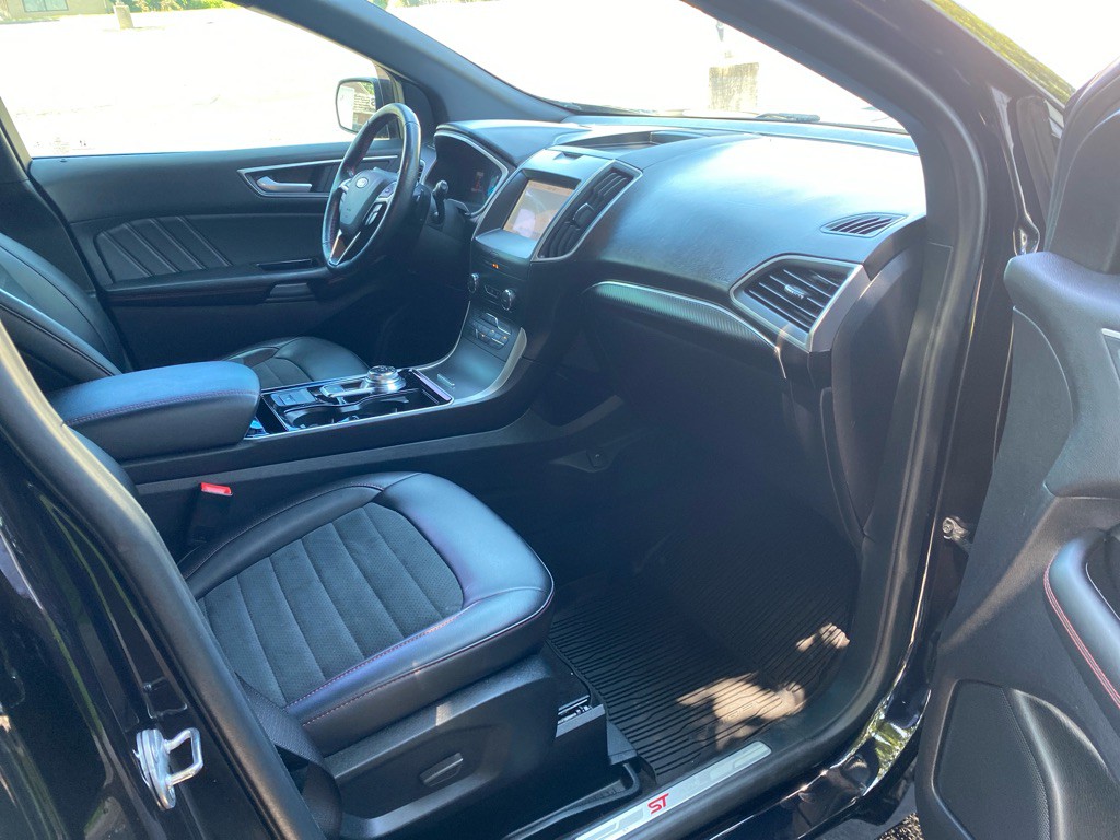 2020 Ford Edge Image 25