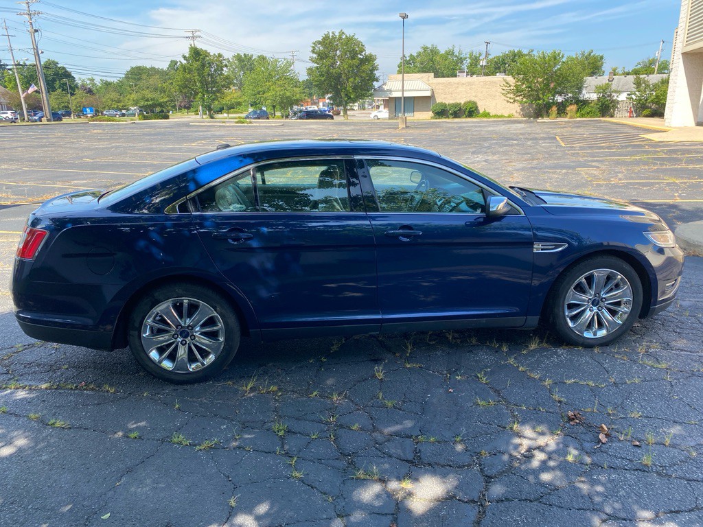 2012 Ford Taurus Image 6