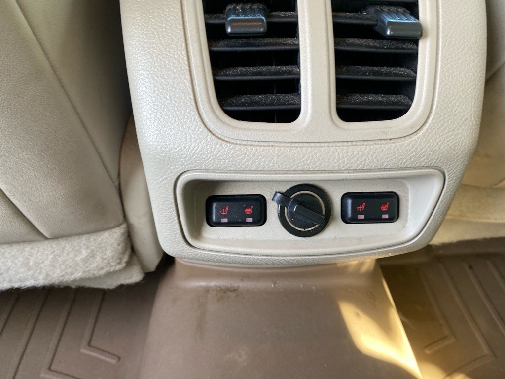 2012 Ford Taurus Image 18