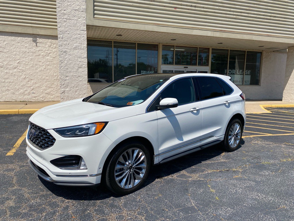 2020 Ford Edge Image 1