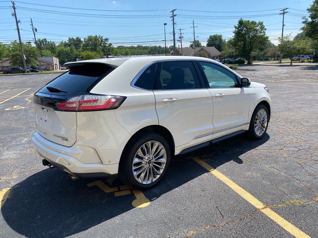 2020 Ford Edge Image 5