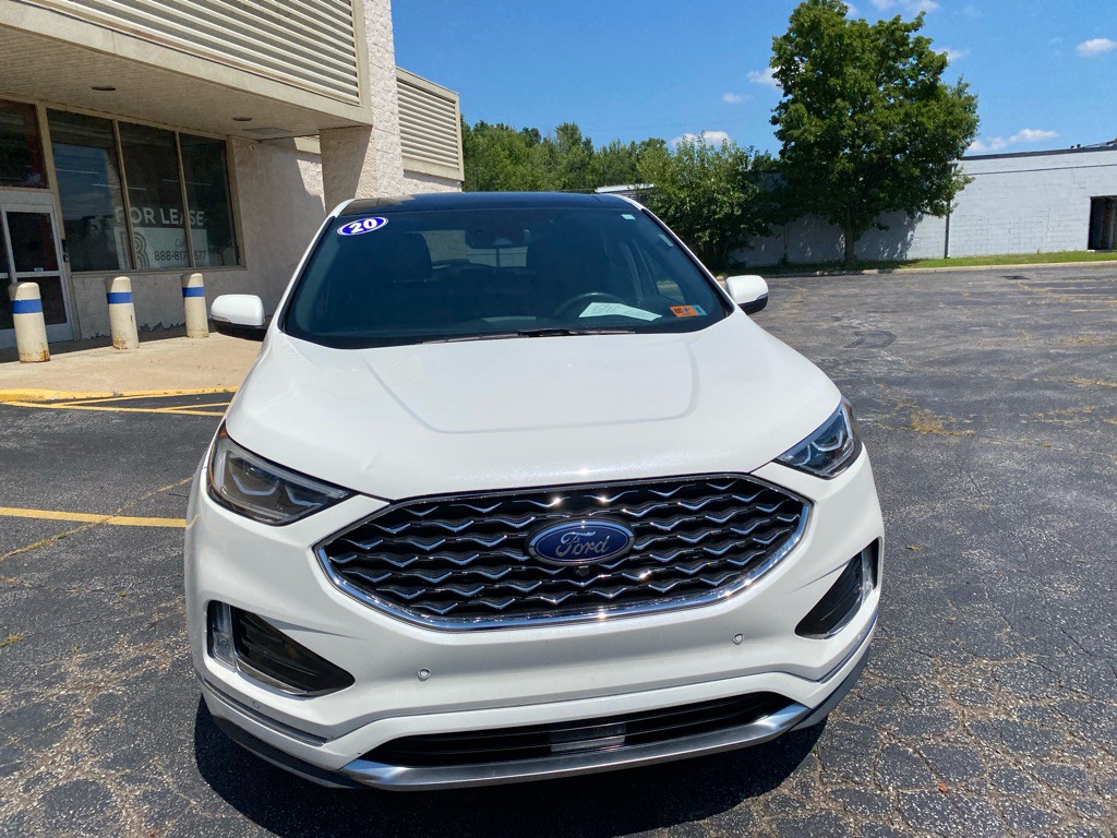 2020 Ford Edge Image 8
