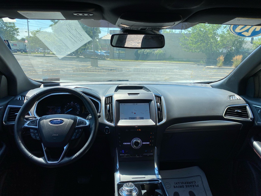 2020 Ford Edge Image 20