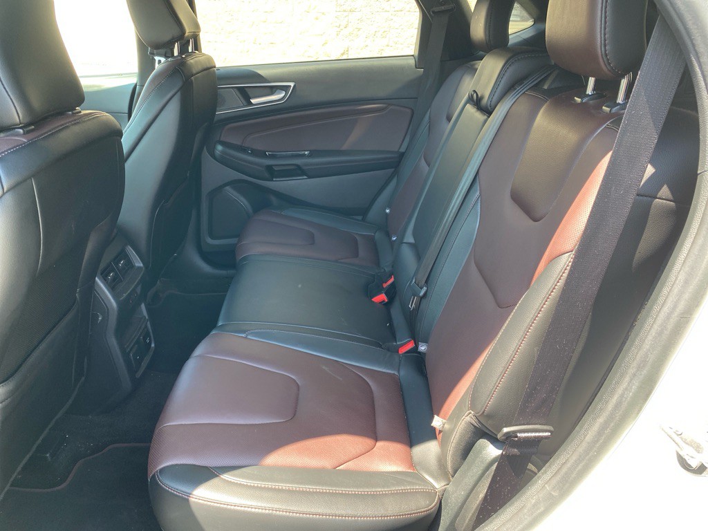 2020 Ford Edge Image 22