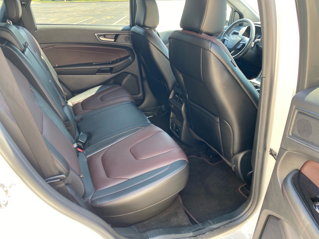 2020 Ford Edge Image 25