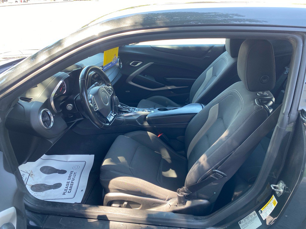 2018 Chevrolet Camaro Image 10