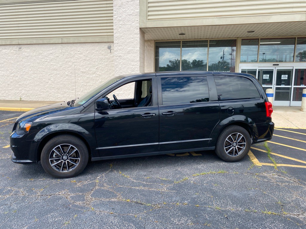 2018 Dodge Grand Caravan Image 2