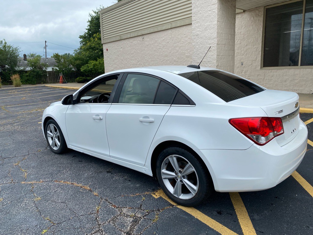 2015 Chevrolet Cruze Image 3