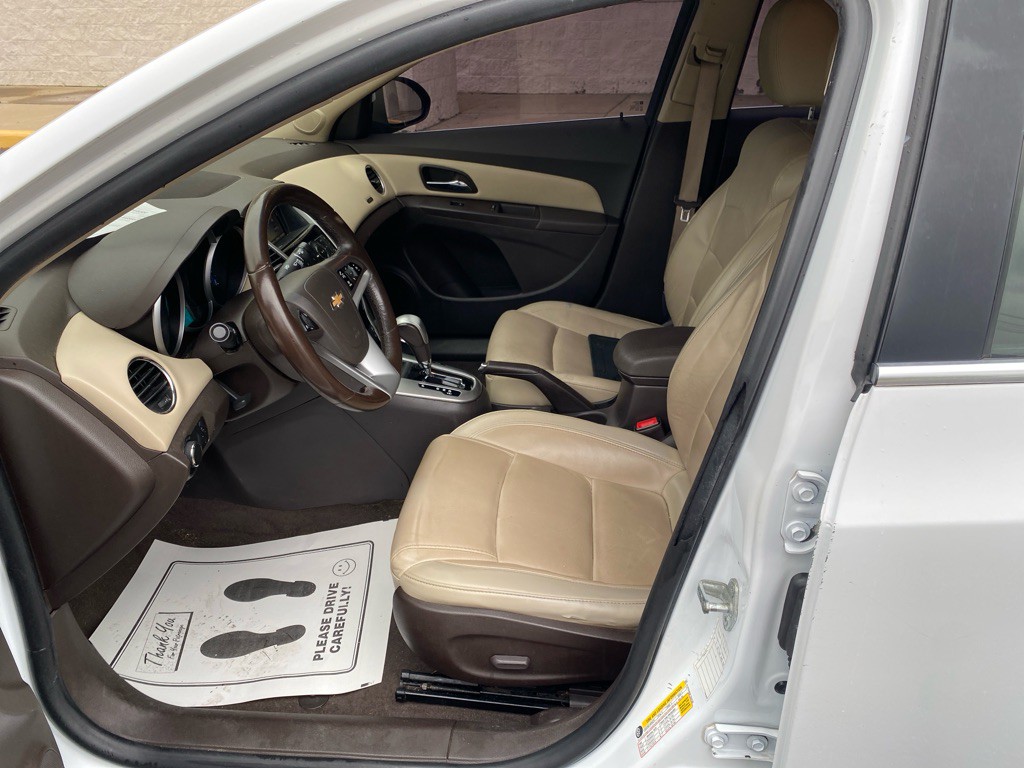 2015 Chevrolet Cruze Image 9