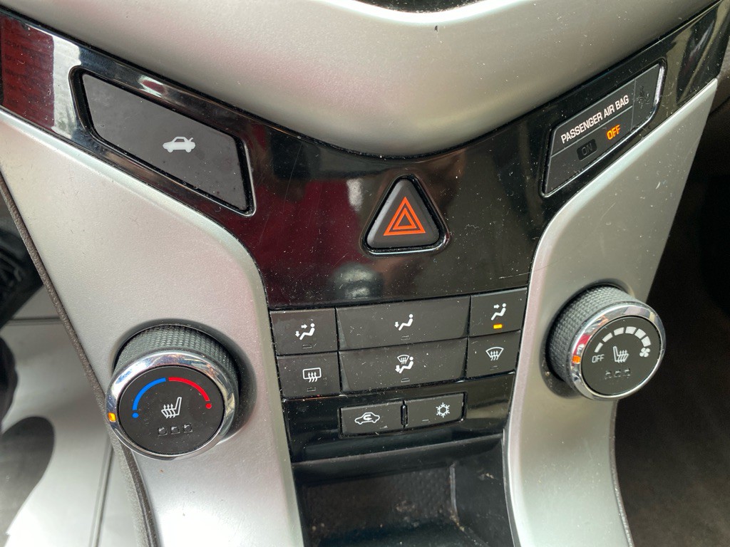 2015 Chevrolet Cruze Image 15