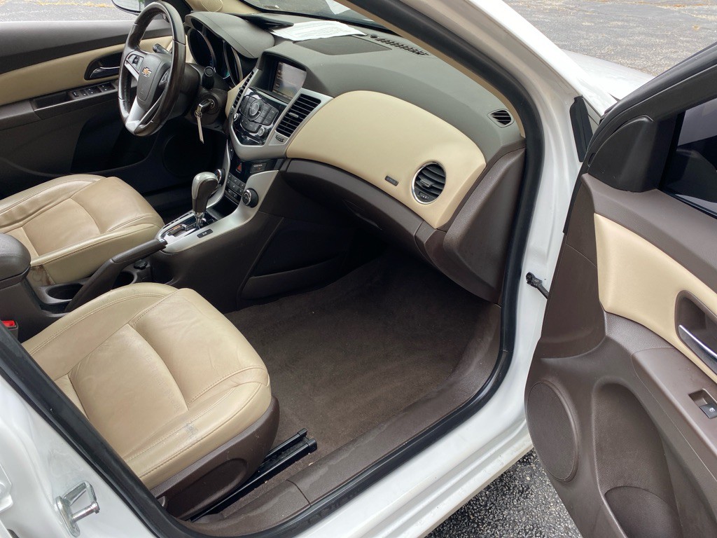 2015 Chevrolet Cruze Image 22