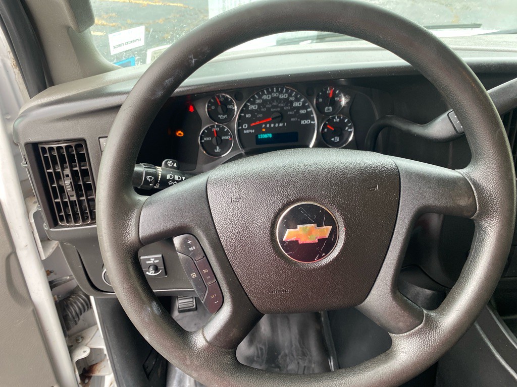 2018 Chevrolet Express Image 11