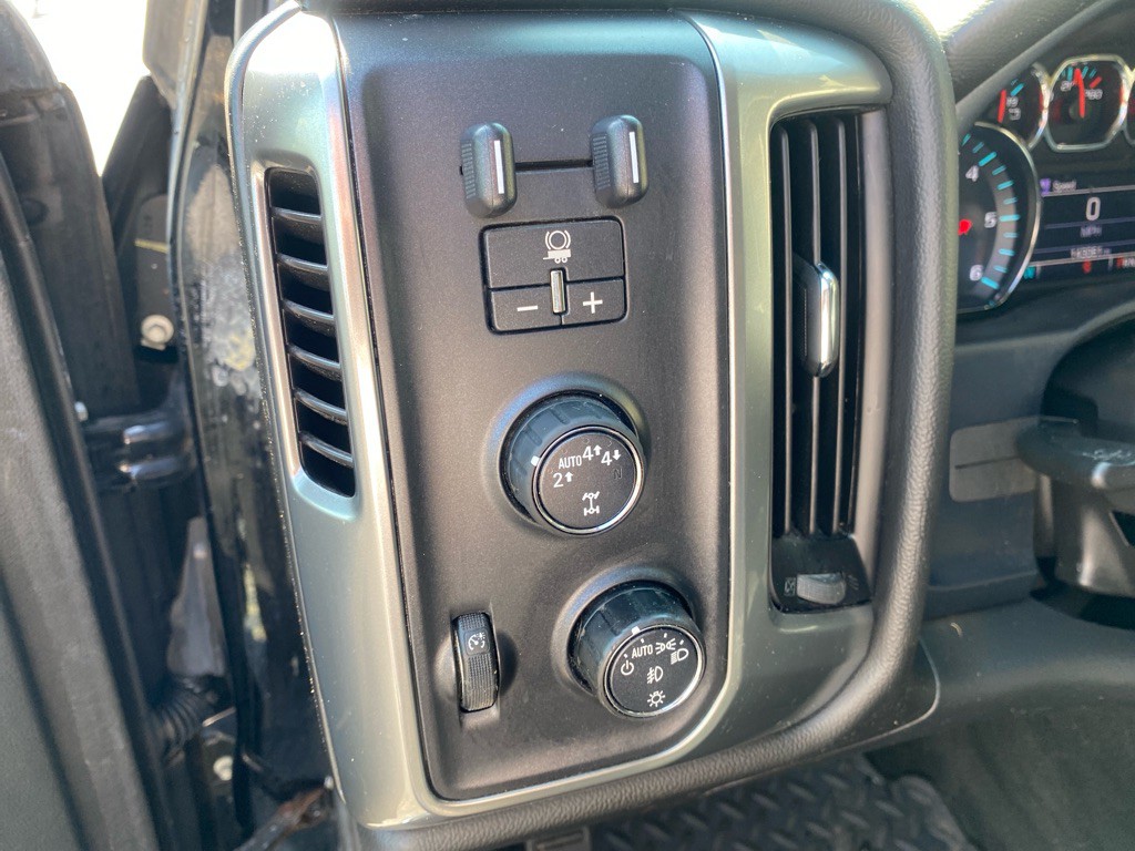 2017 Chevrolet Silverado 1500 Image 11