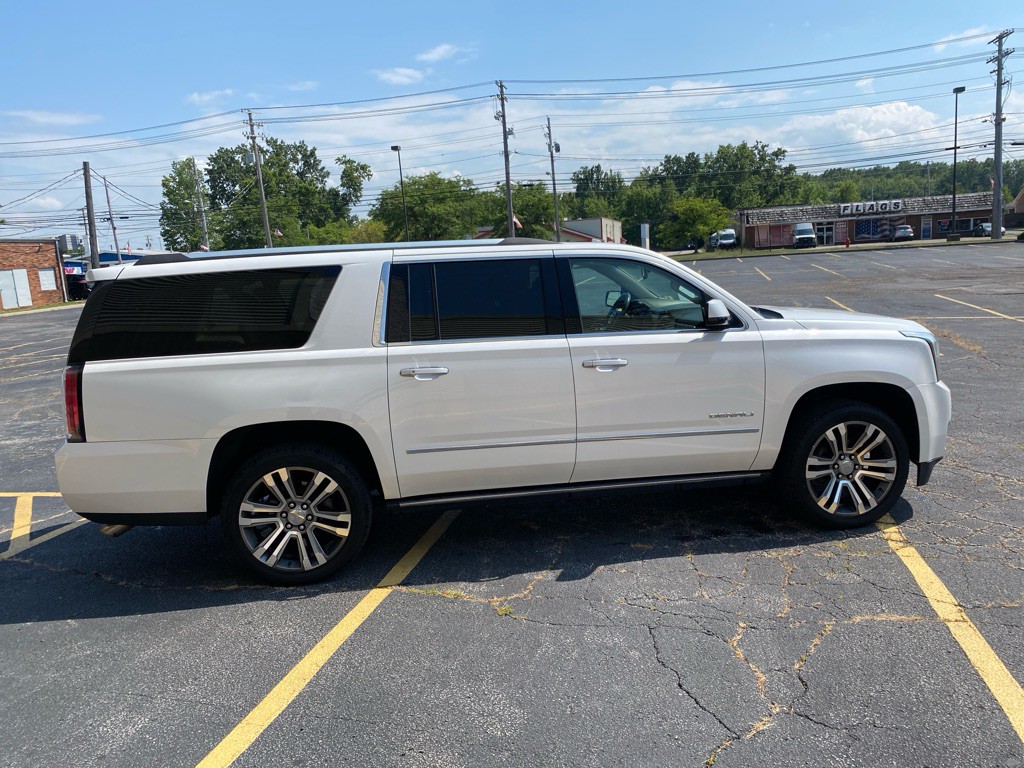 2018 GMC Yukon Image 6