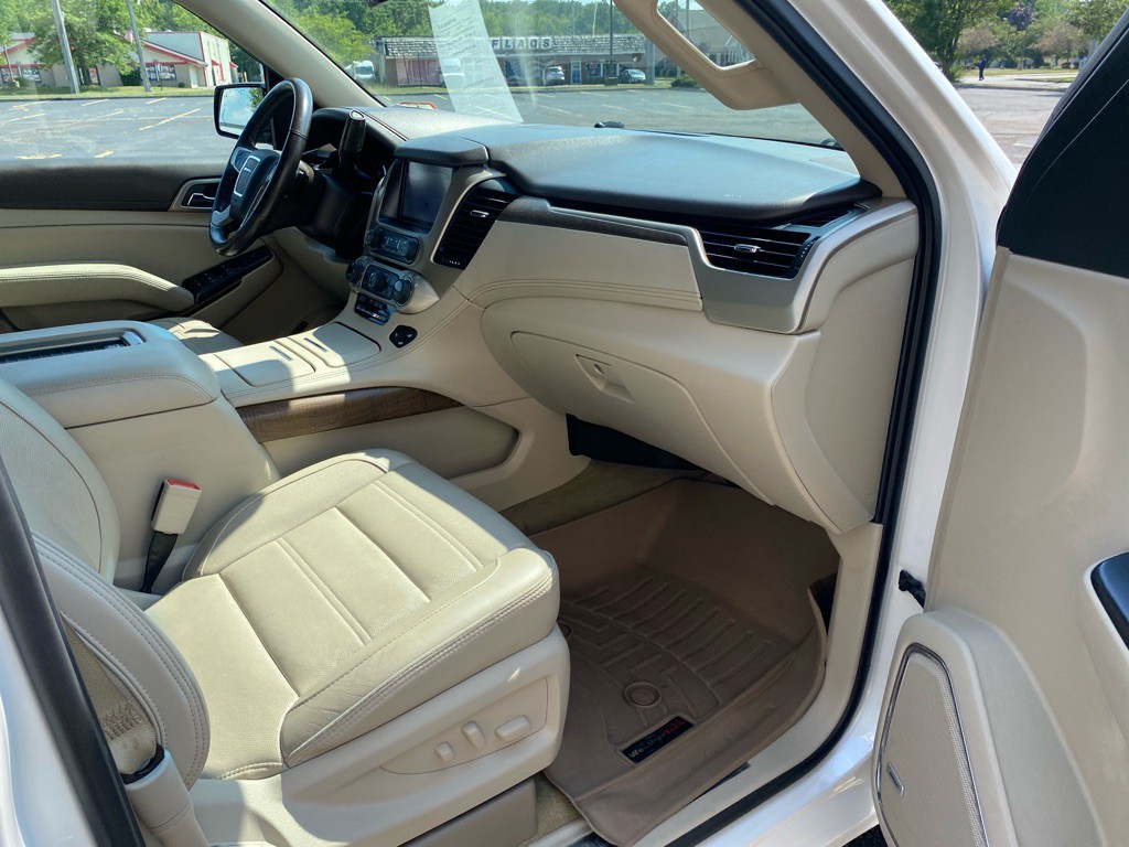 2018 GMC Yukon Image 30