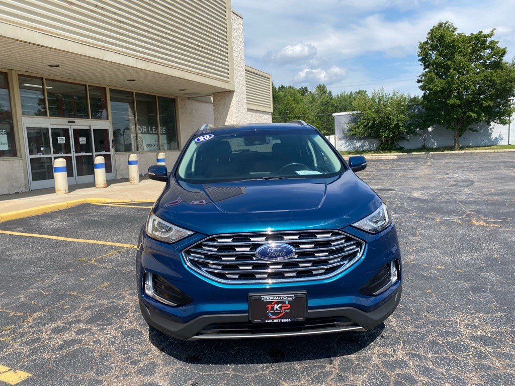 2020 Ford Edge Image 8