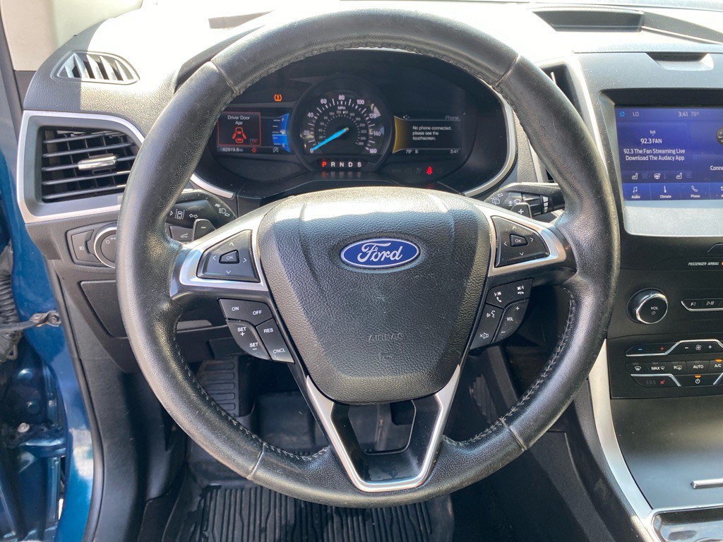 2020 Ford Edge Image 11