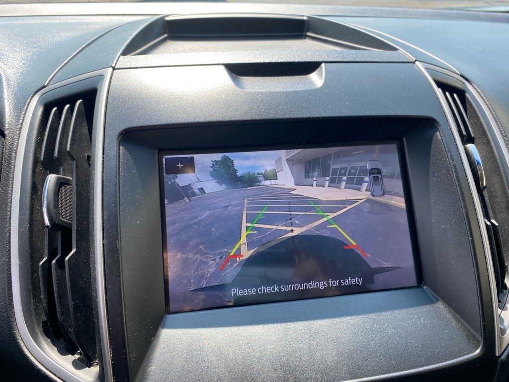 2020 Ford Edge Image 15