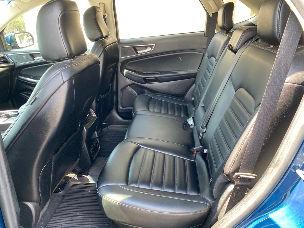 2020 Ford Edge Image 19