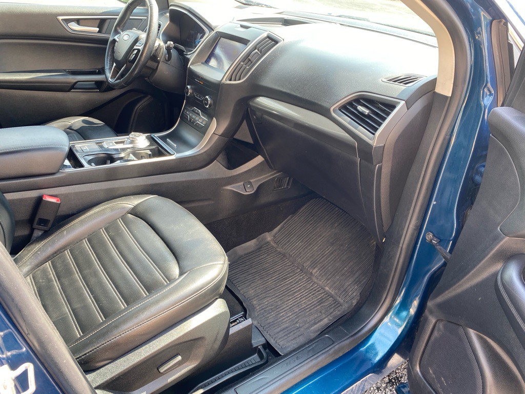 2020 Ford Edge Image 24