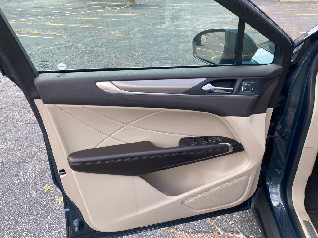 2019 Lincoln MKC Image 10