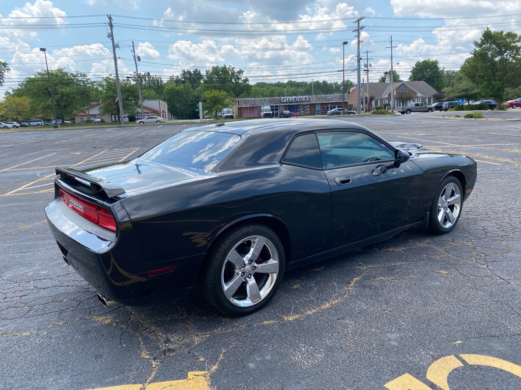 2010 Dodge Challenger Image 5