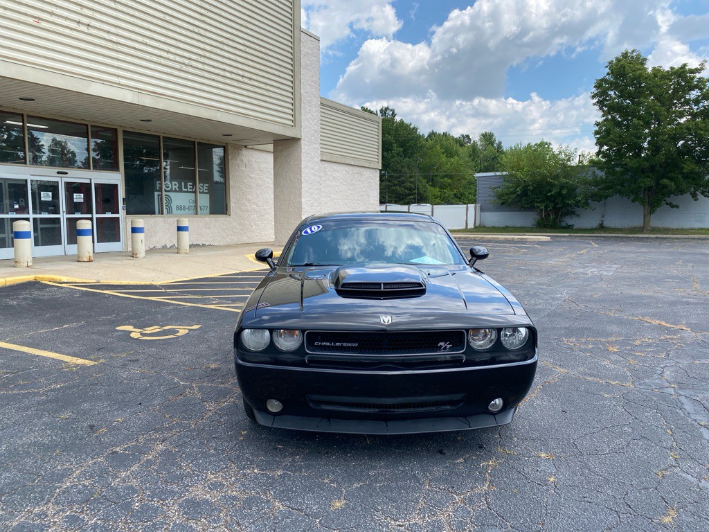 2010 Dodge Challenger Image 8