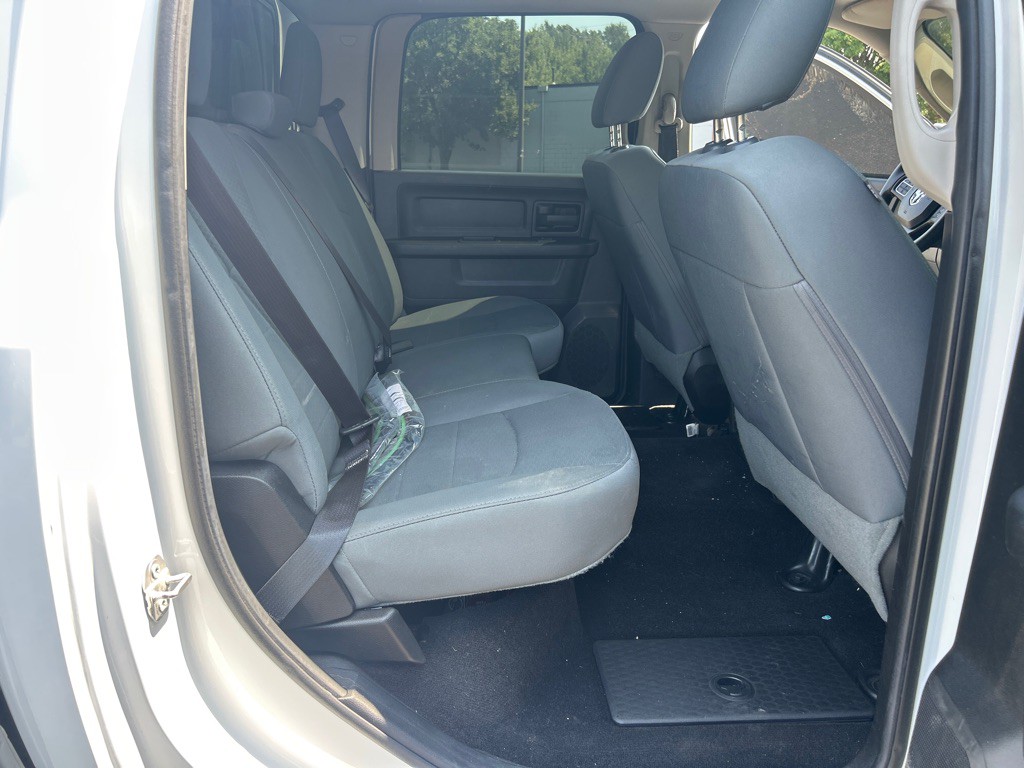 2016 RAM 2500 Image 28