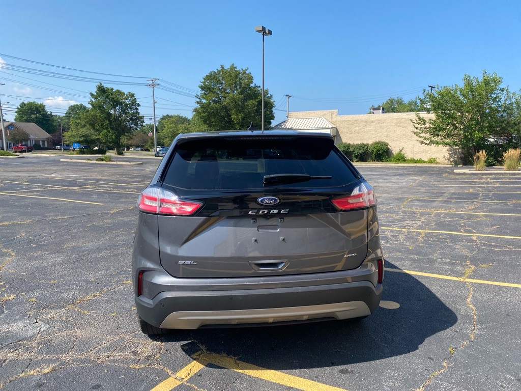 2021 Ford Edge Image 4