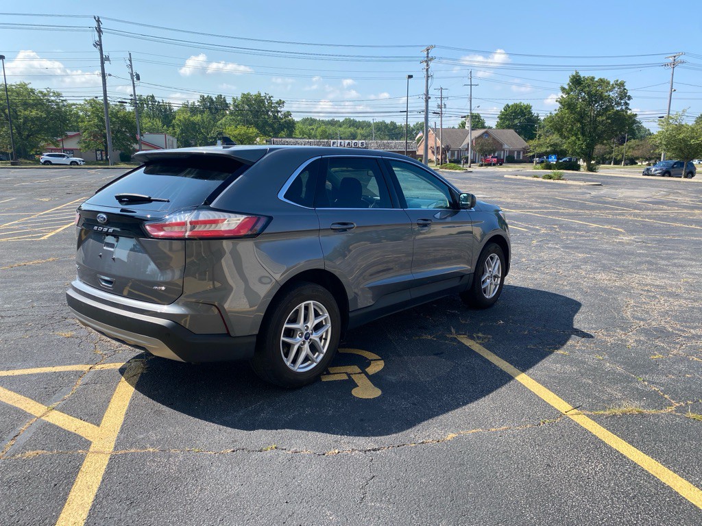 2021 Ford Edge Image 5