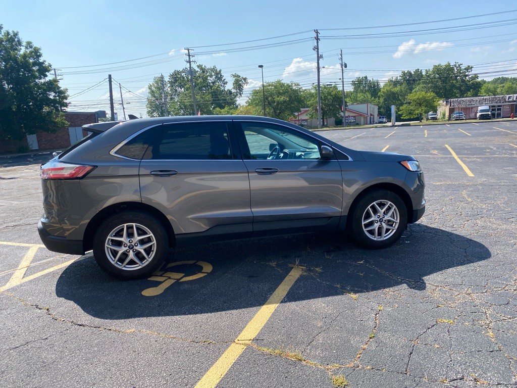 2021 Ford Edge Image 6