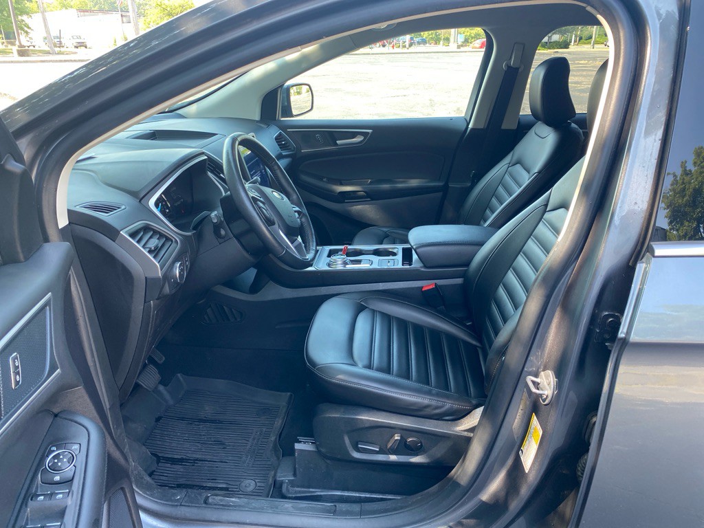2021 Ford Edge Image 9