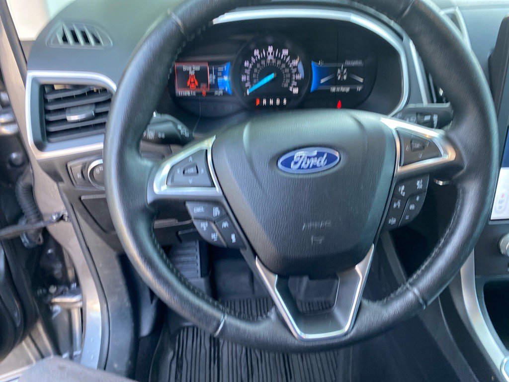 2021 Ford Edge Image 11