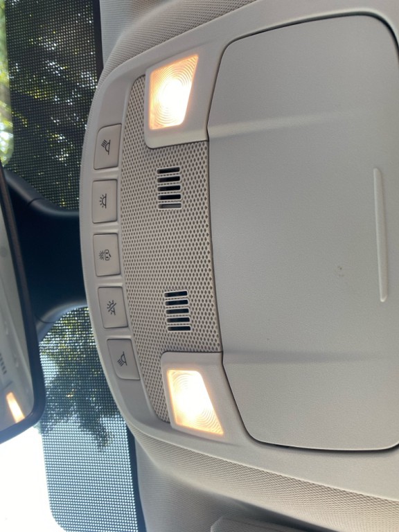 2021 Ford Edge Image 18