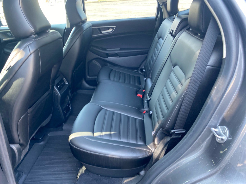 2021 Ford Edge Image 20