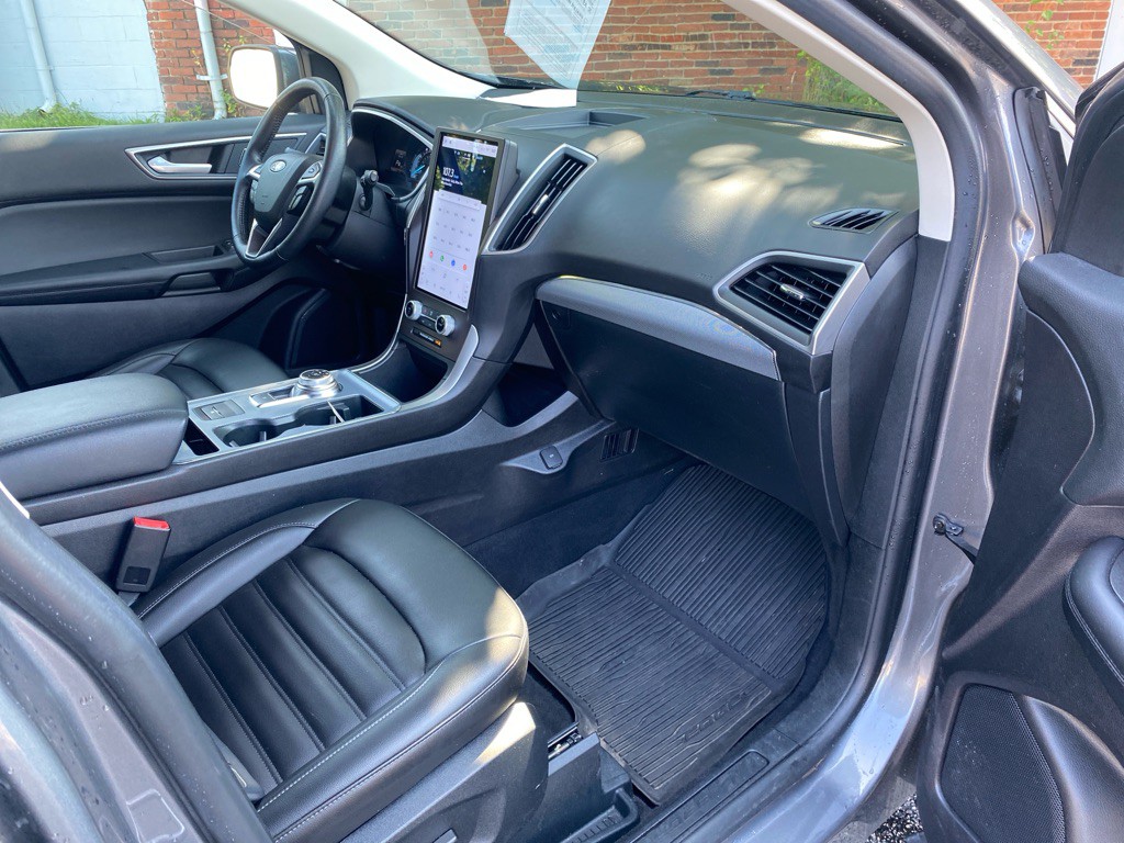 2021 Ford Edge Image 25