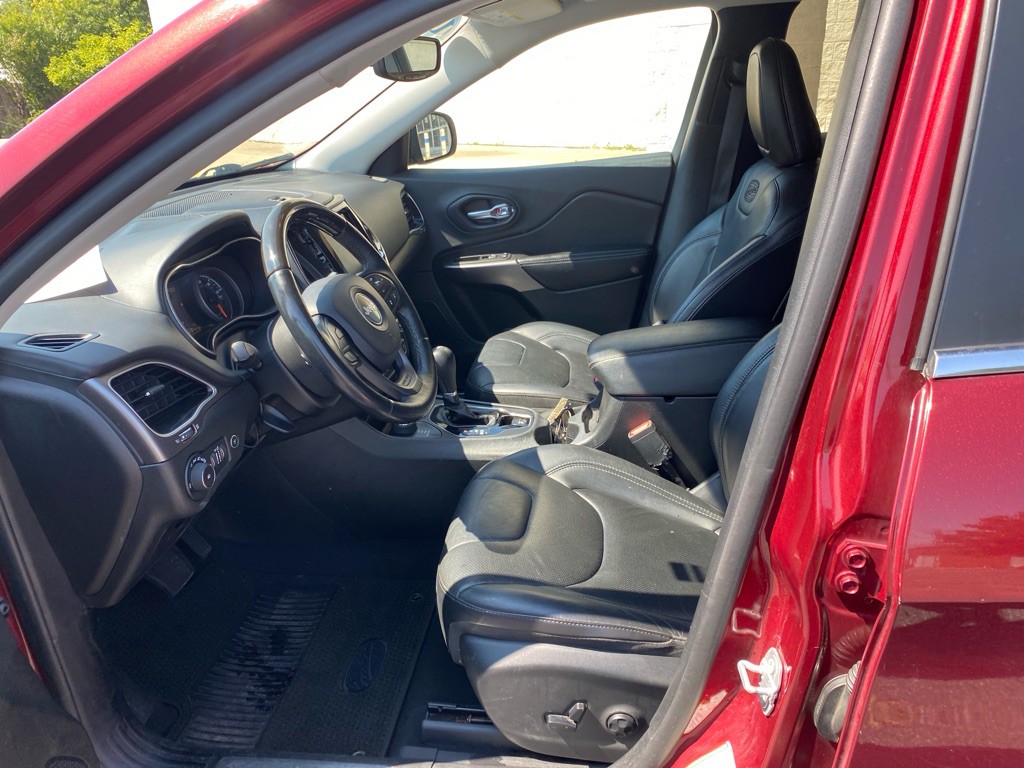 2019 Jeep Cherokee Image 8