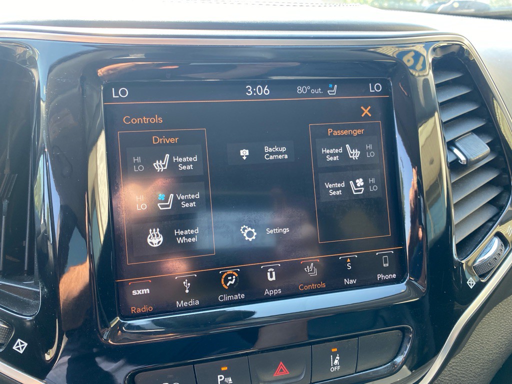 2019 Jeep Cherokee Image 12