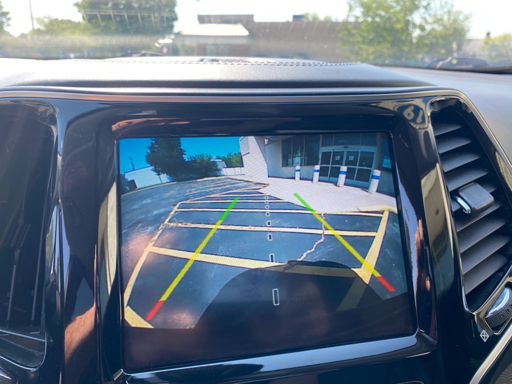 2019 Jeep Cherokee Image 14