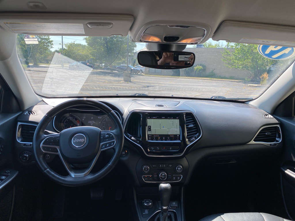 2019 Jeep Cherokee Image 17